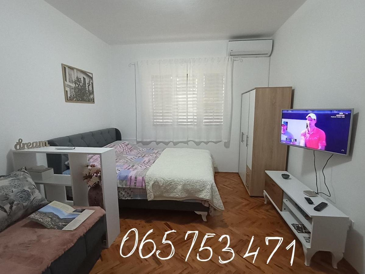Apartman "Citrus" Trebinje Exteriör bild
